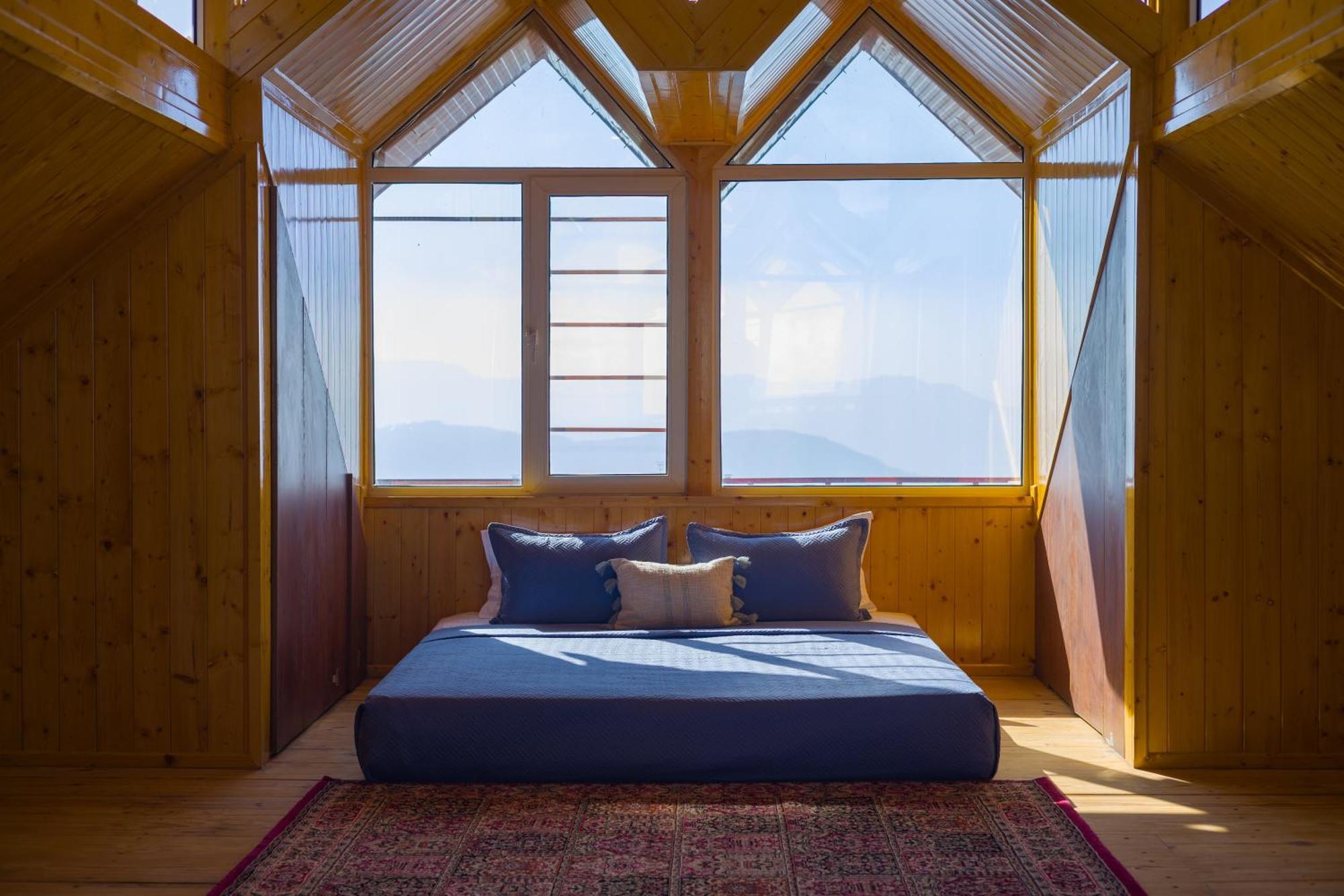 Alaya Lafu Woodscave With Attic & Hill Views Villa Shimla