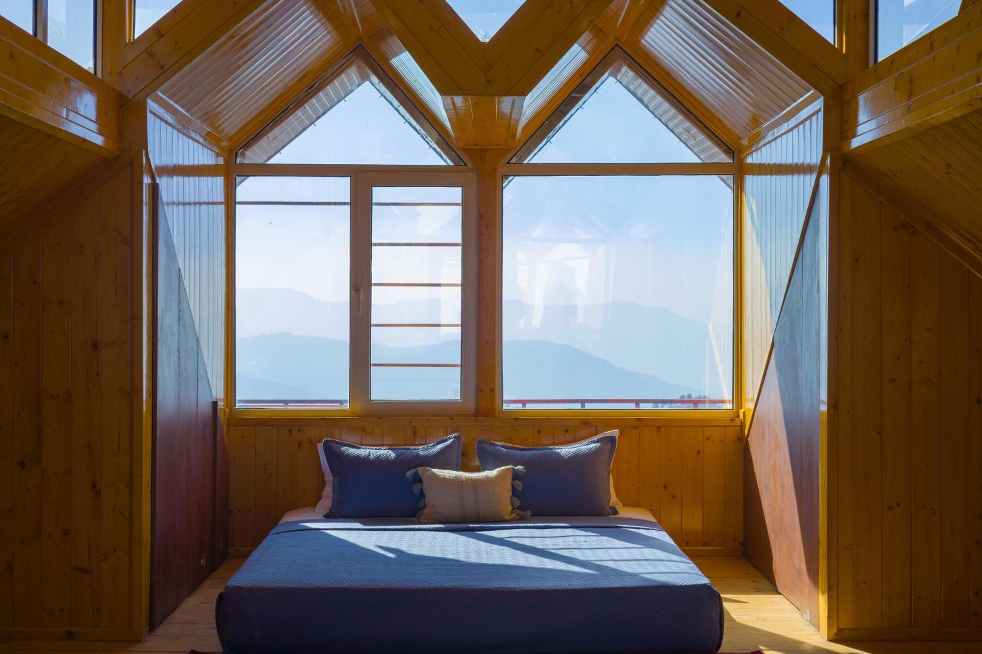 Villa Alaya Lafu Woodscave With Attic & Hill Views