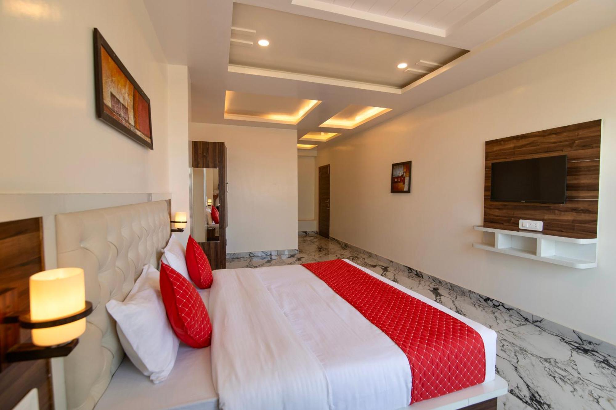 Hillside Hotel