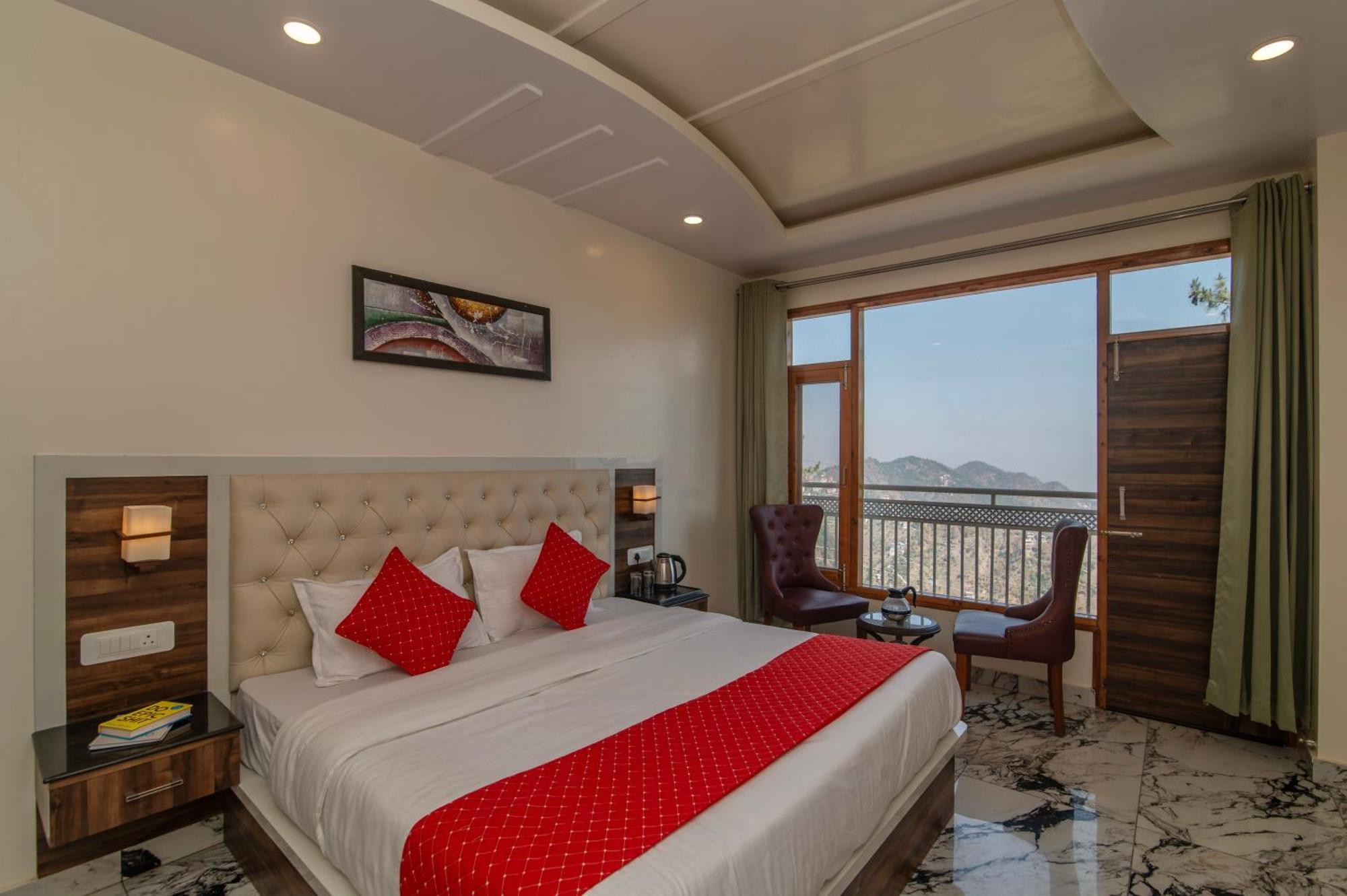 Hotel Hillside 3*