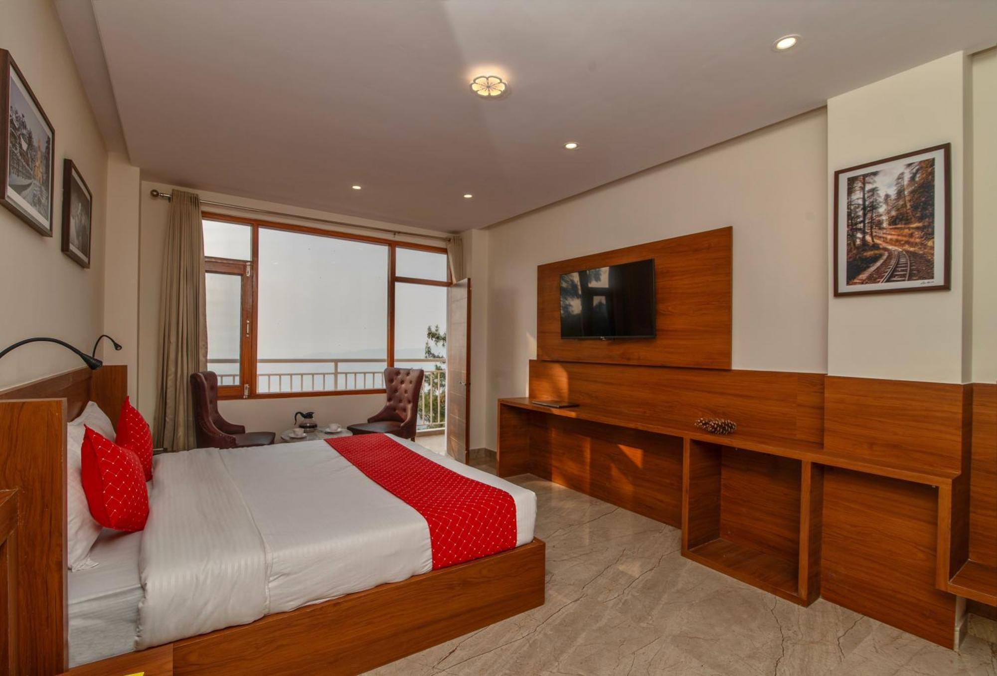Hillside Hotel 3*
