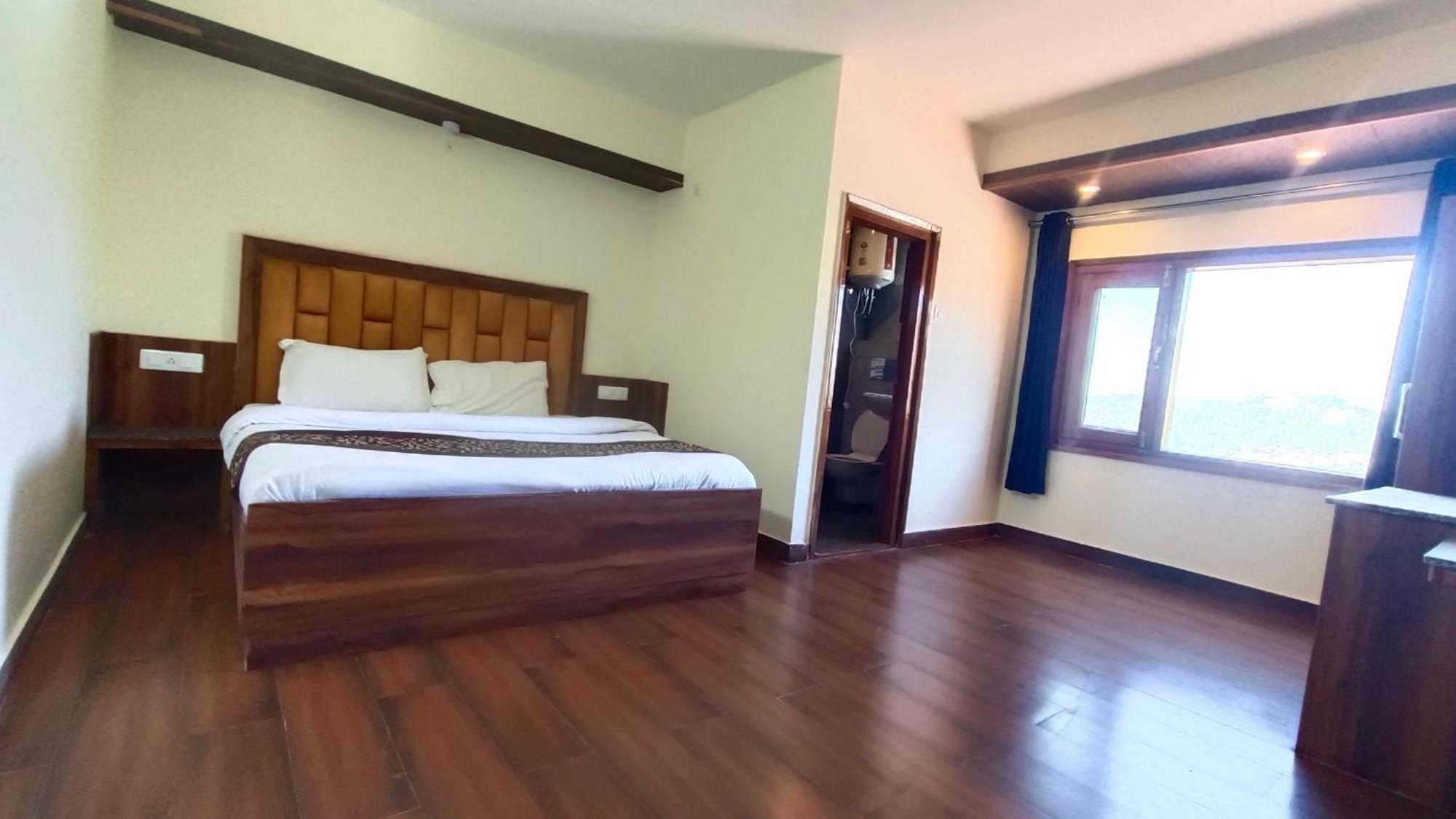 The New Pankaj-newly Renovated-near Mall Road- Free Pickup From Railway Station Hotel
