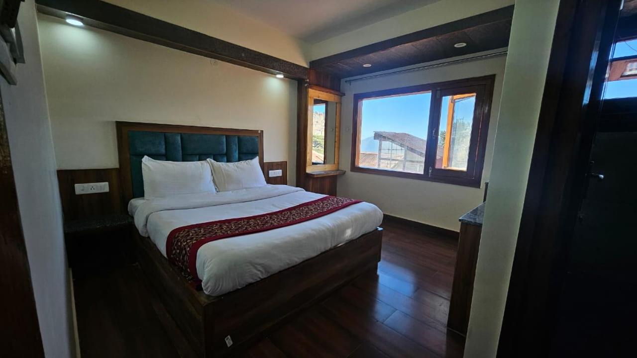 The New Pankaj-newly Renovated-near Mall Road- Free Pickup From Railway Station Hotel