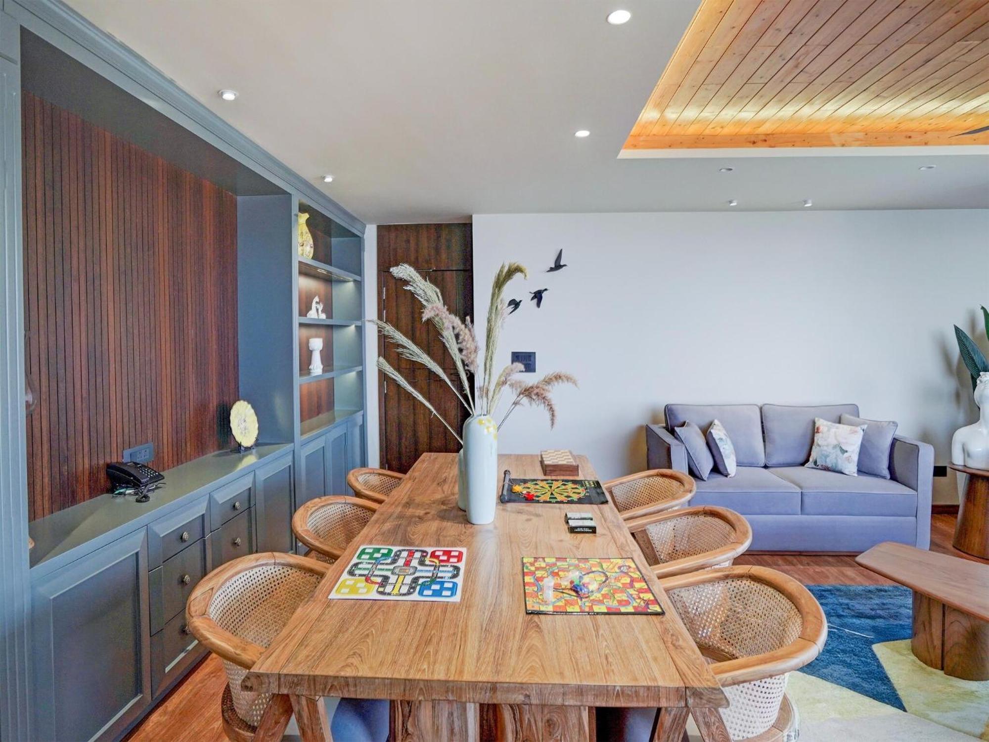 Sunday Premium 5 Bhk Mihika, Villa