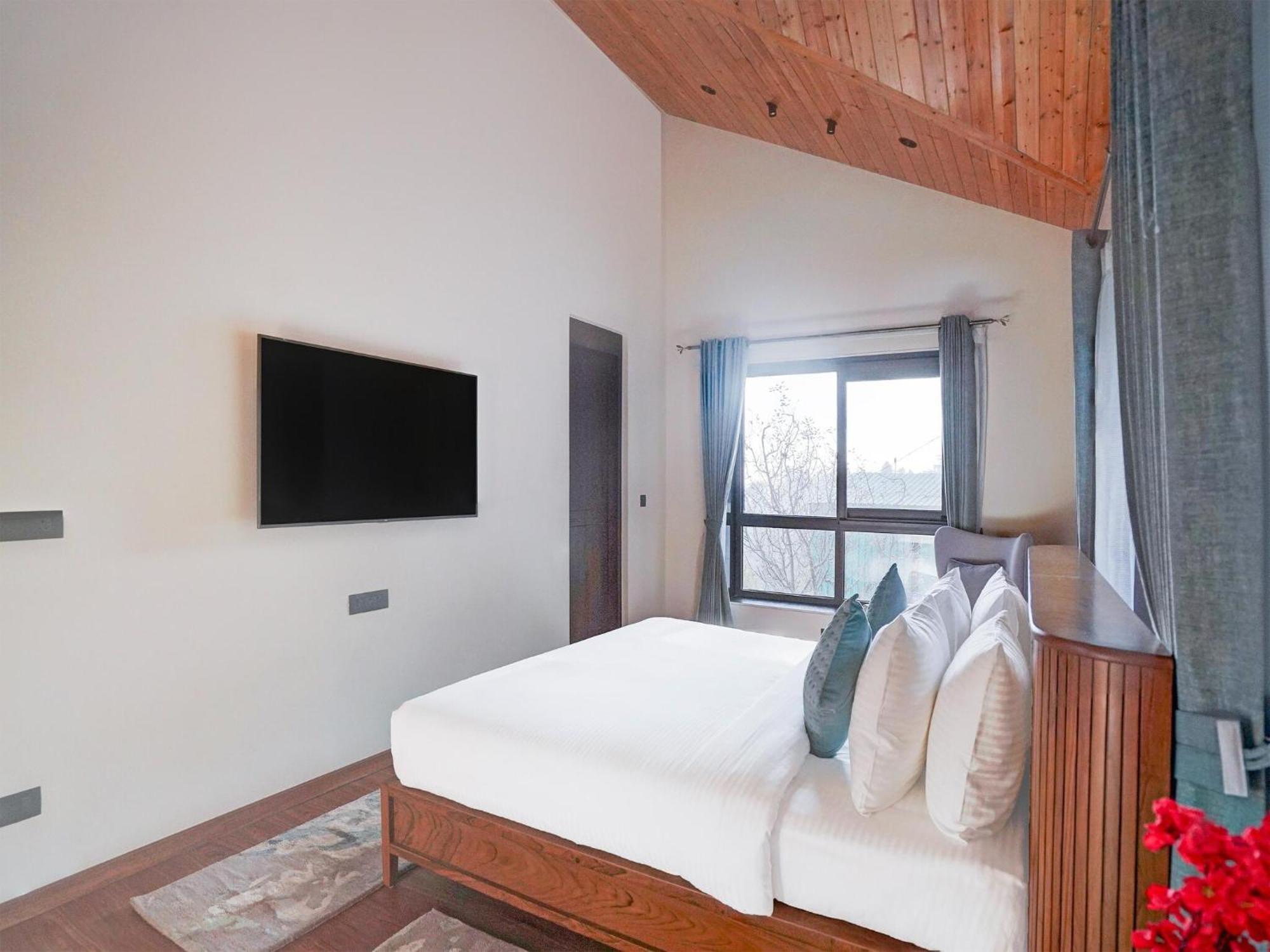 Sunday Premium 5 Bhk Mihika, Shimla