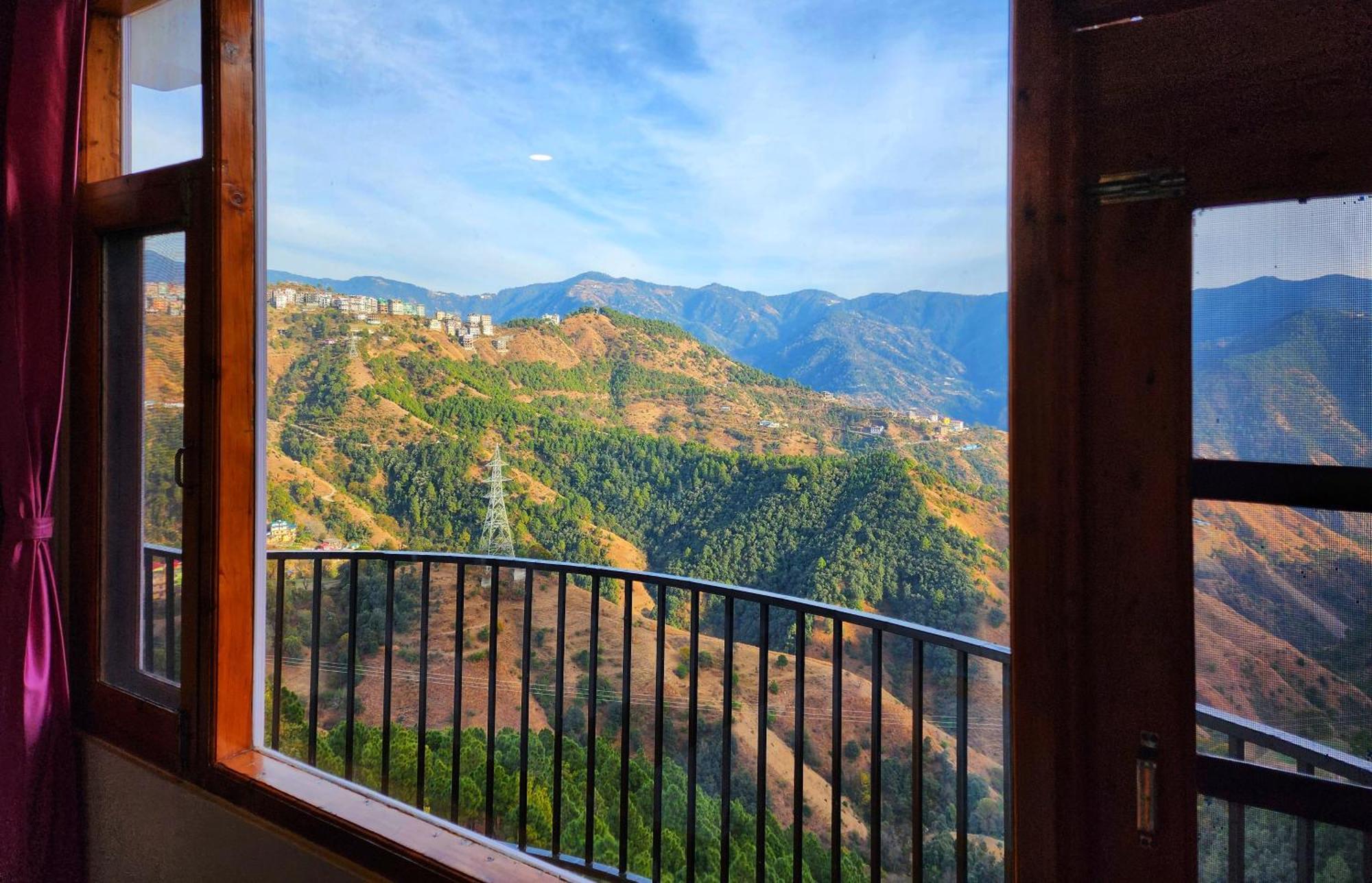 Royal Cedar Retreat