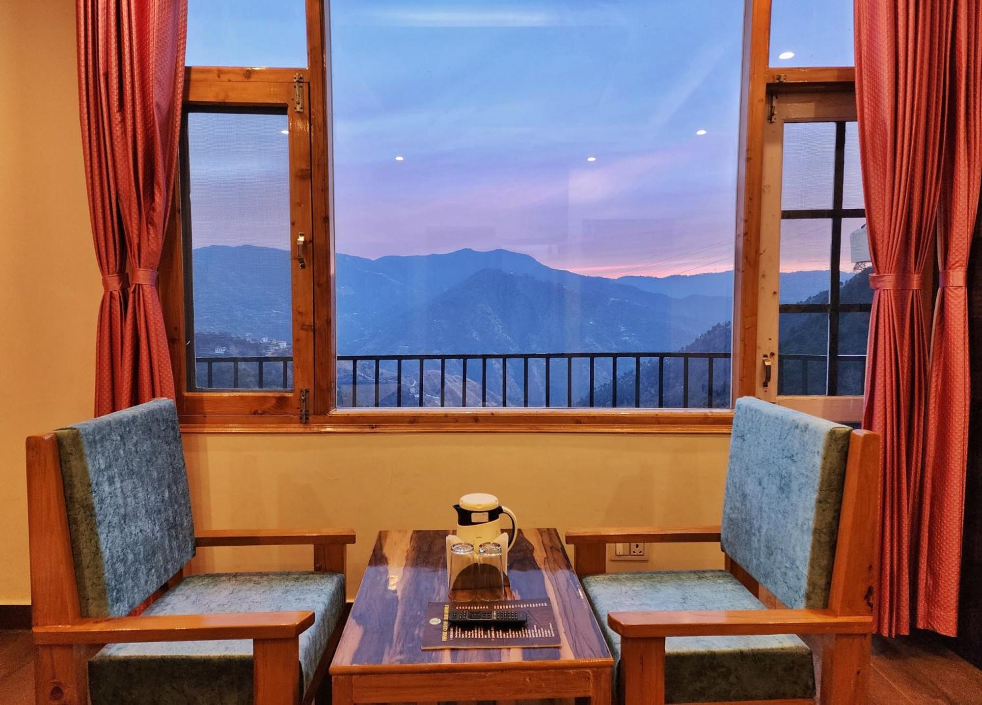 Royal Cedar Retreat * Shimla