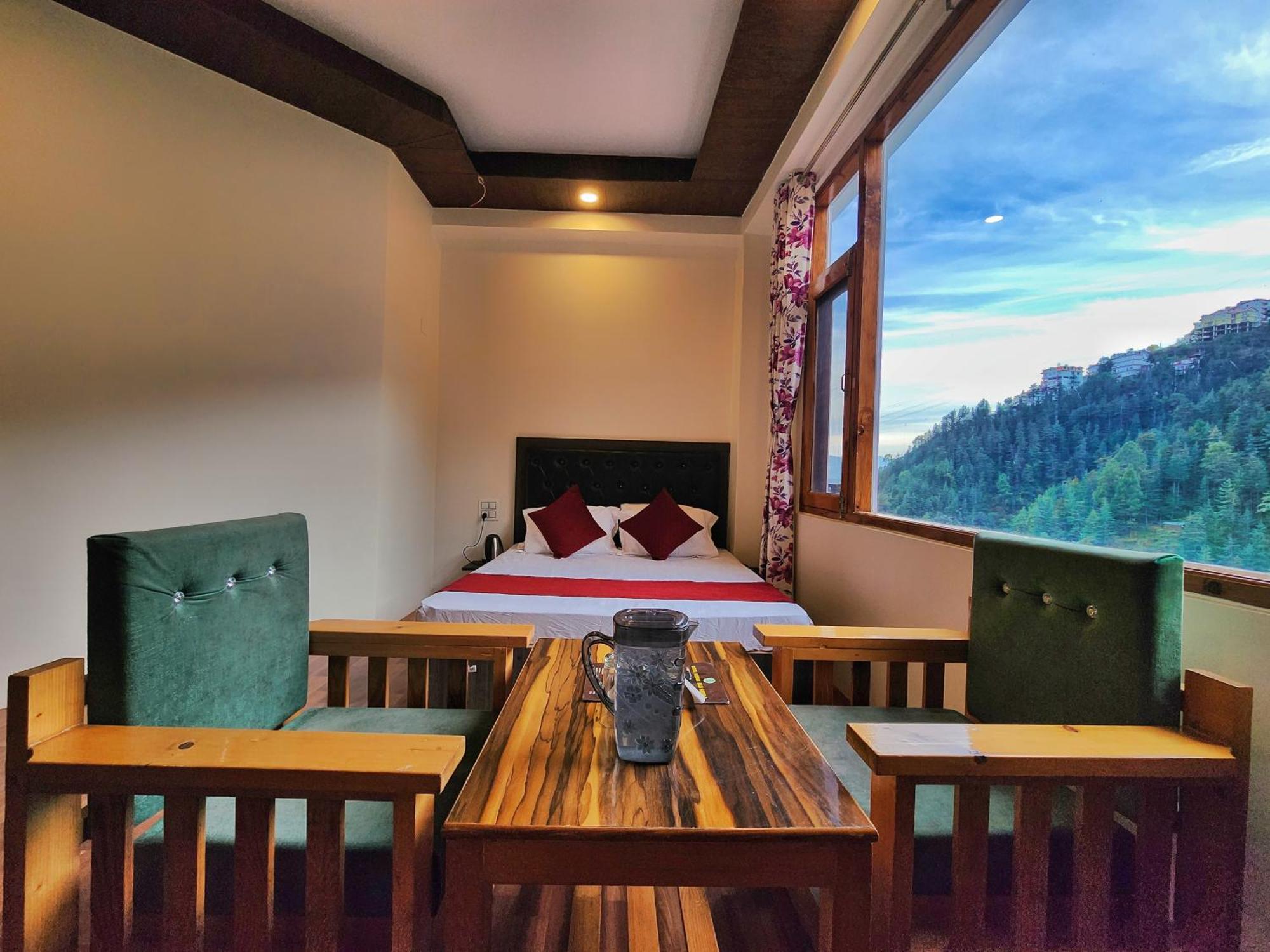 Bed & Breakfast Royal Cedar Retreat *