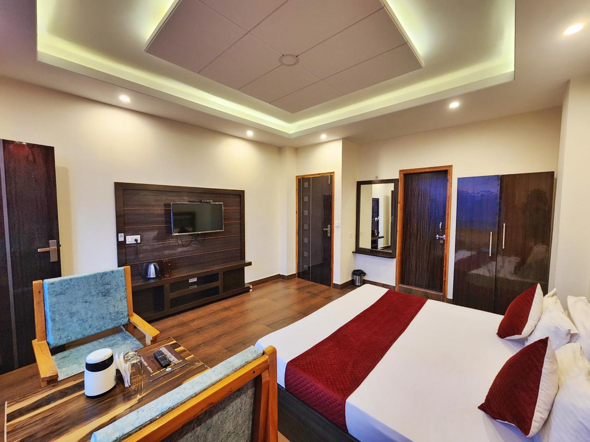 Bed & Breakfast Royal Cedar Retreat Shimla