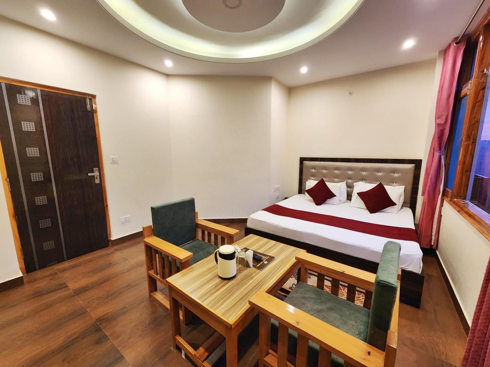 Royal Cedar Retreat Shimla