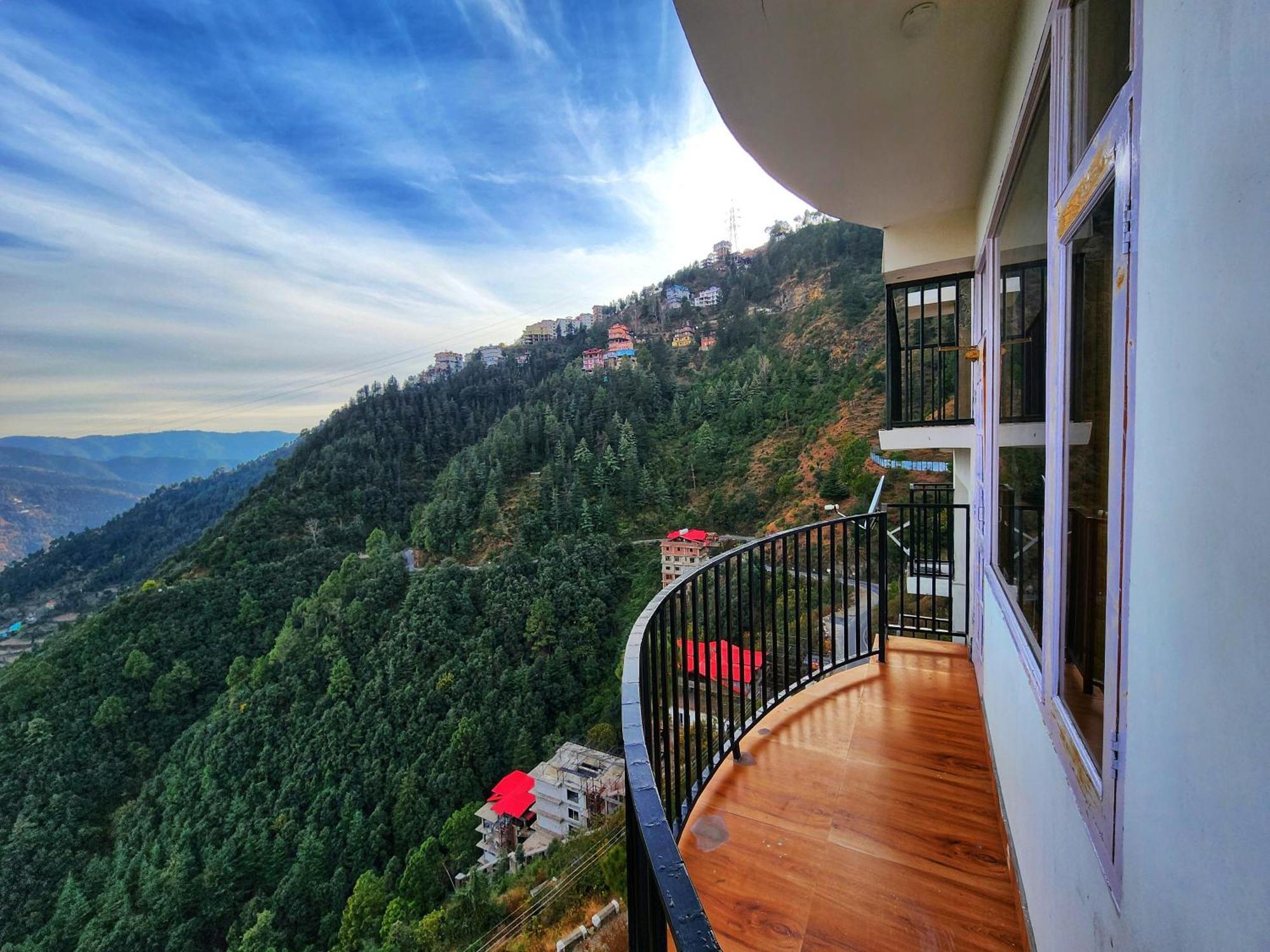 Bed & Breakfast Royal Cedar Retreat *
