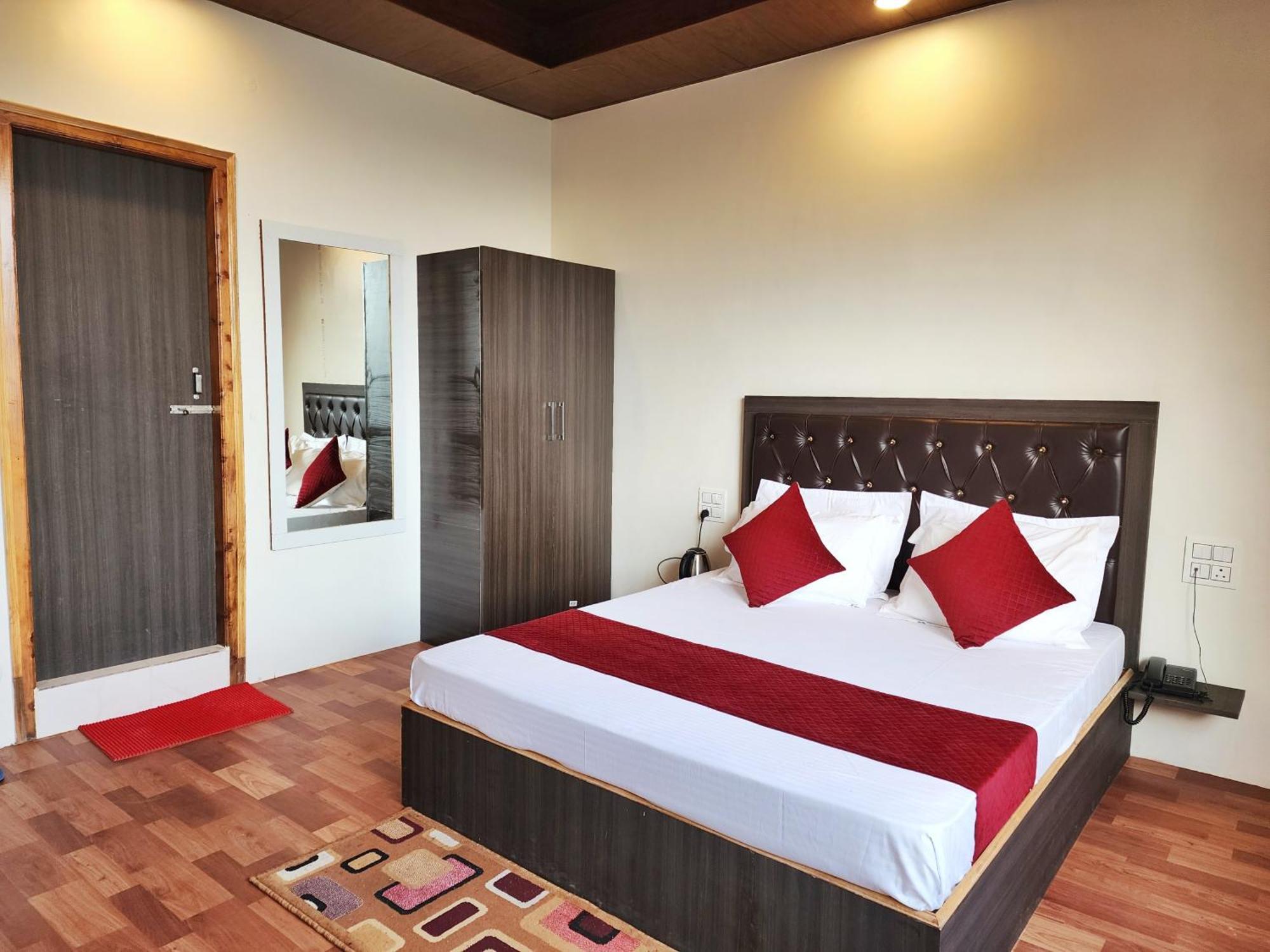 Royal Cedar Retreat Shimla