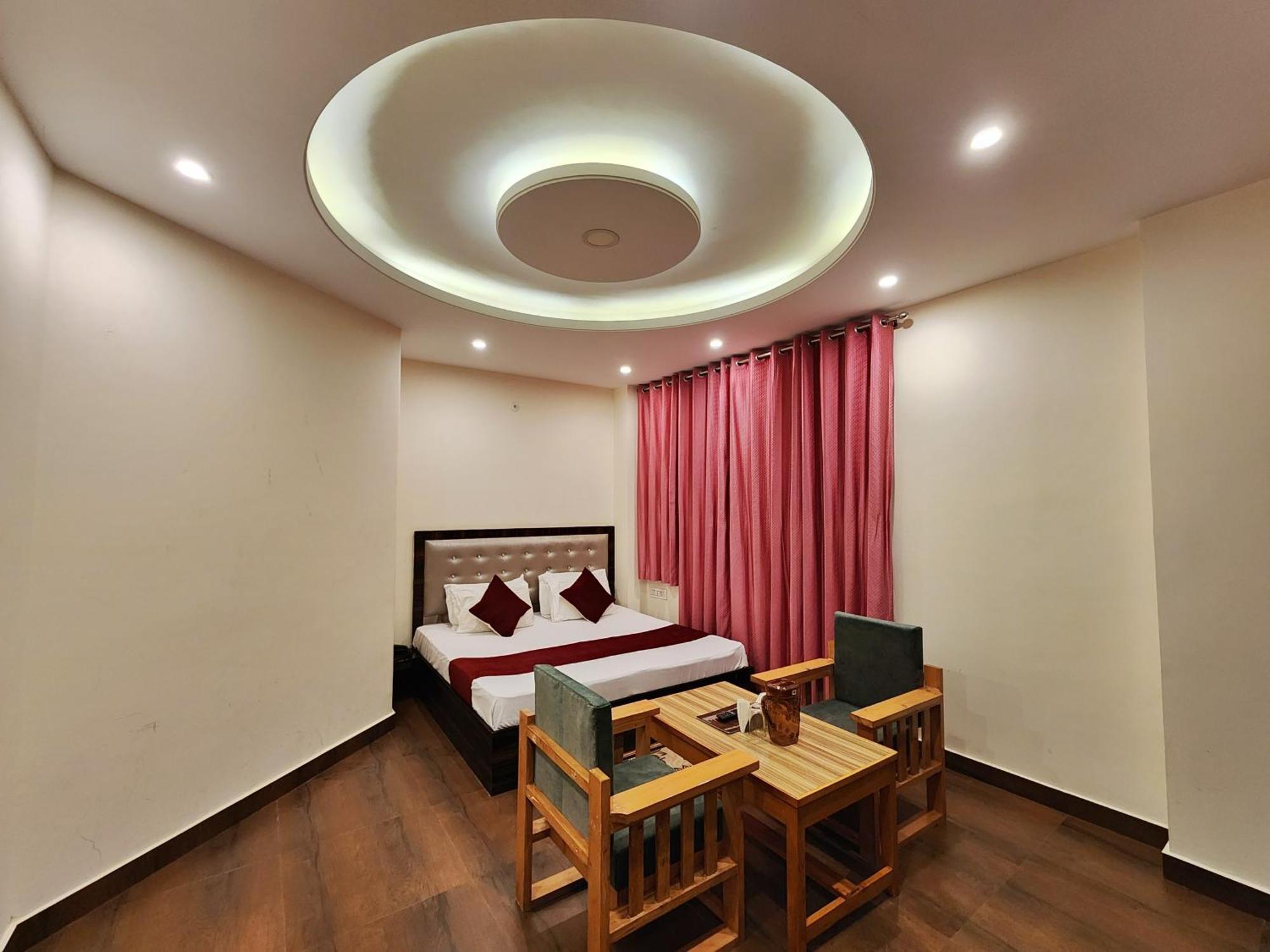 Royal Cedar Retreat Shimla