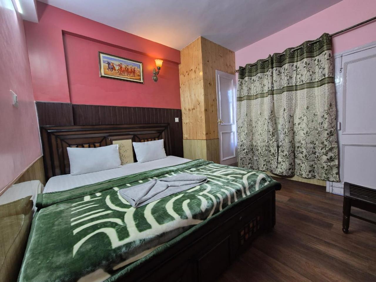 Bed & Breakfast Yug Shimla