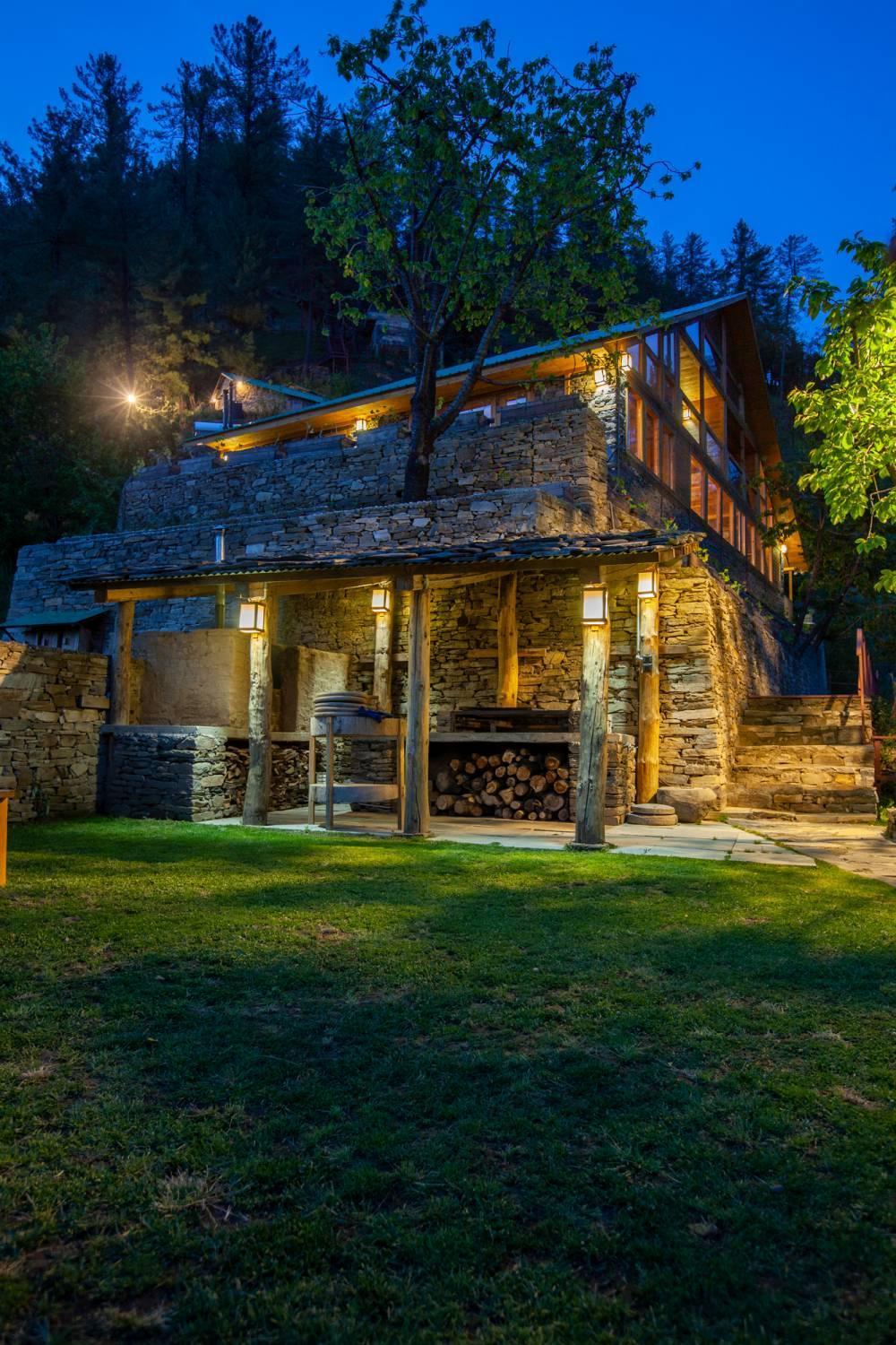 Elivaas 1 Bhk Premium With Sauna - Everly Villa Shimla