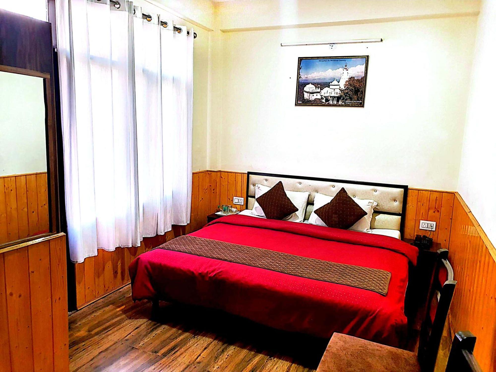 Bed & Breakfast White House *