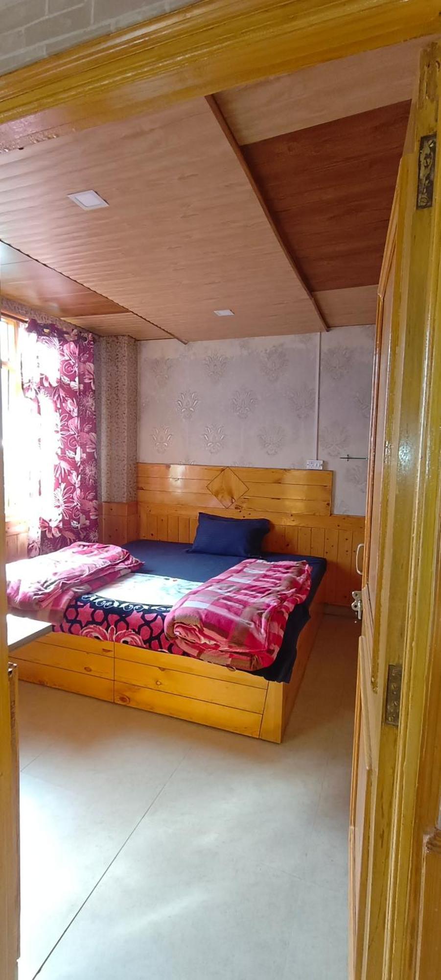 The Woods Homestay * Shimla