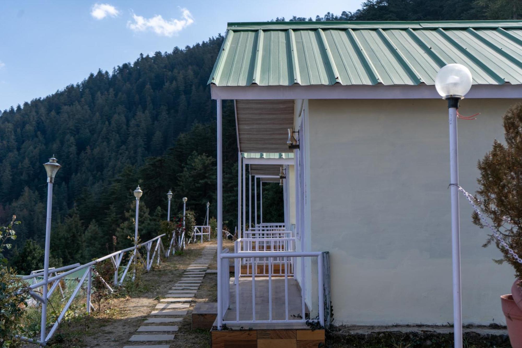 Huts Apartment