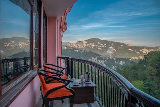 Alps Sunshine Regency !! Ample Private Parking Space ! Restaurant ! Located On Main Highway Hotel Shimla