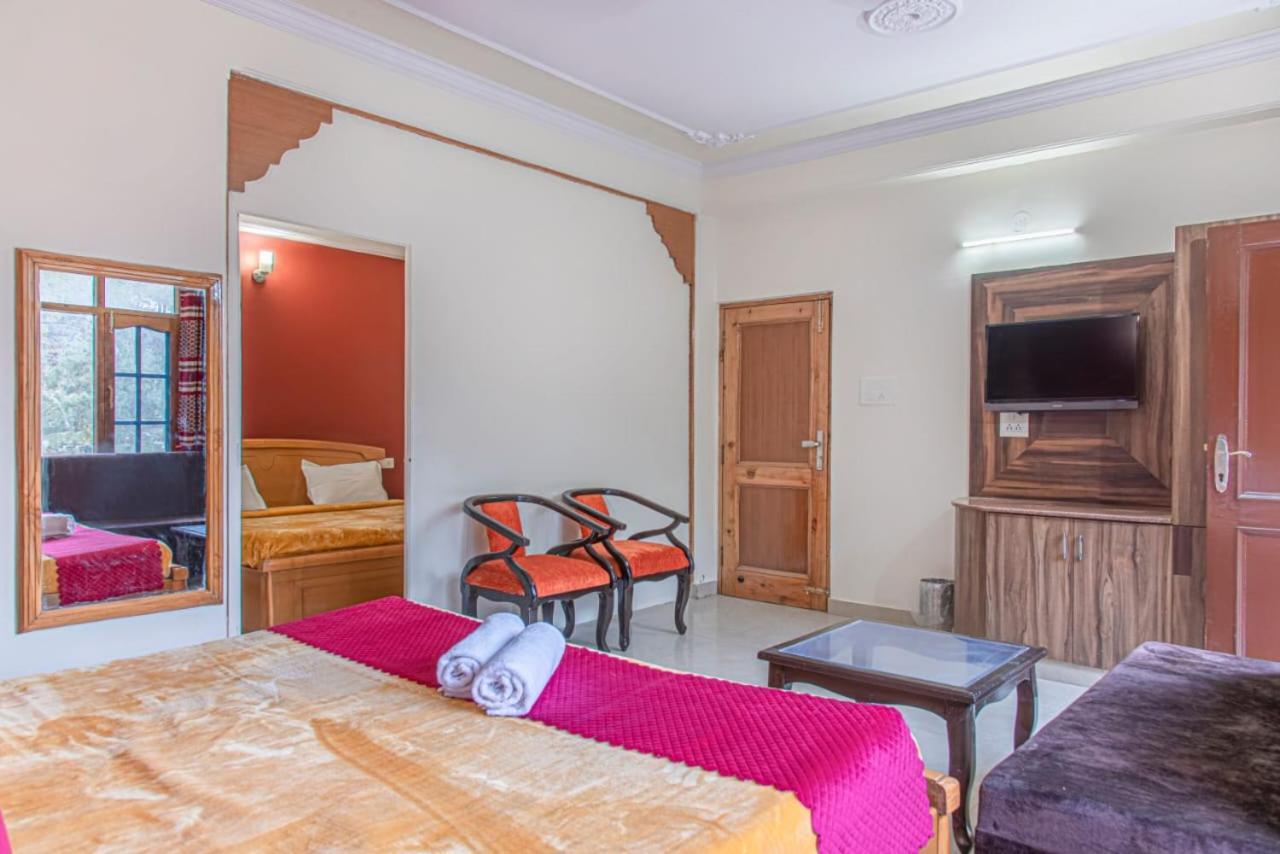 Alps Sunshine Regency !! Ample Private Parking Space ! Restaurant ! Located On Main Highway Hotel Shimla