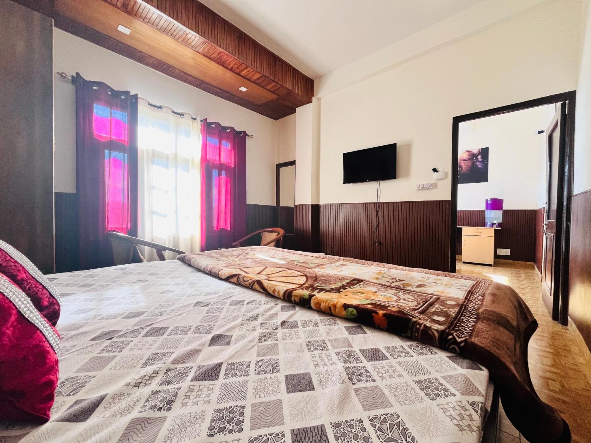 Residence Inn Homestay *