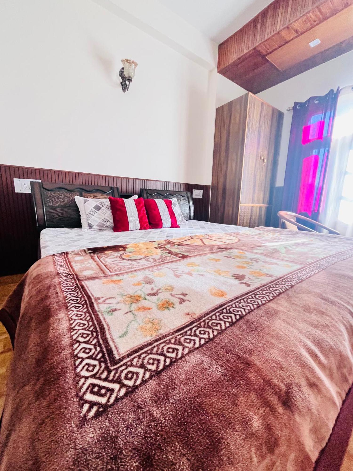 Residence Inn Homestay Apartment Shimla