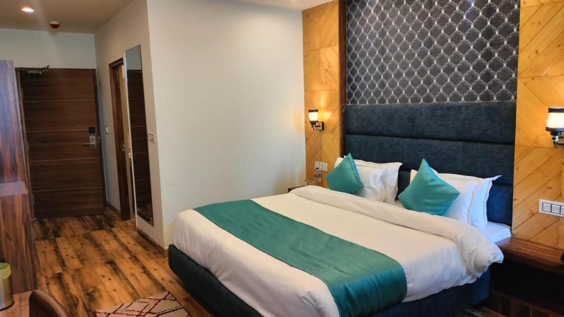 Manaw Valley Hotel Shimla