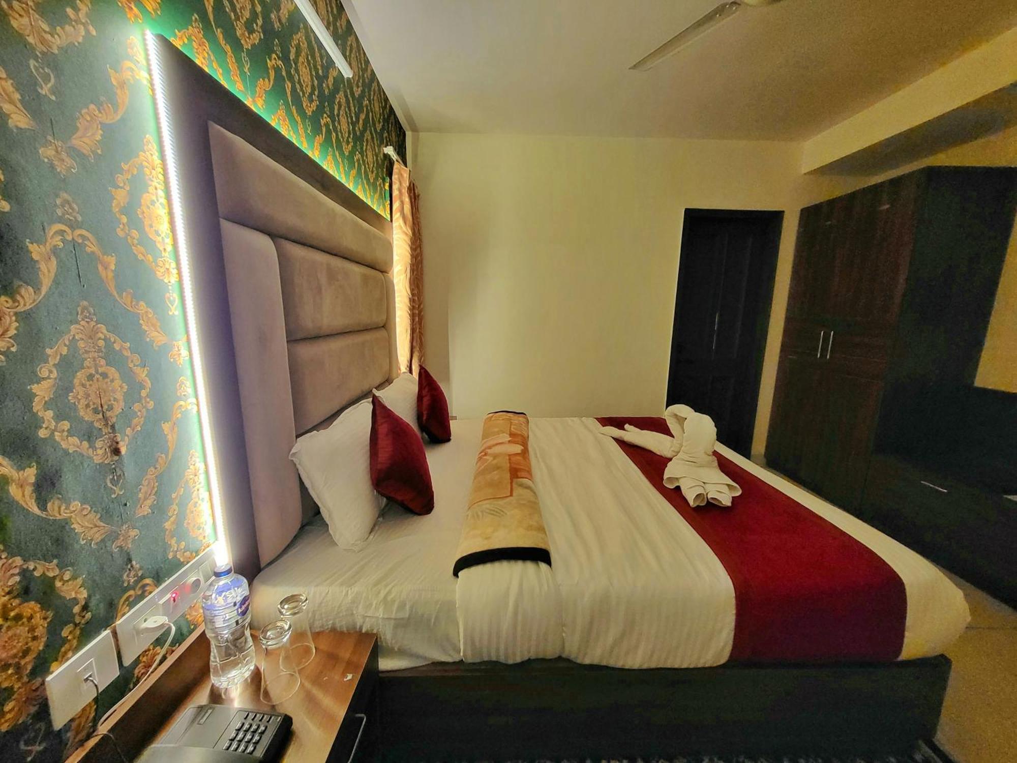 Bay Leaf By Live Bed & Breakfast