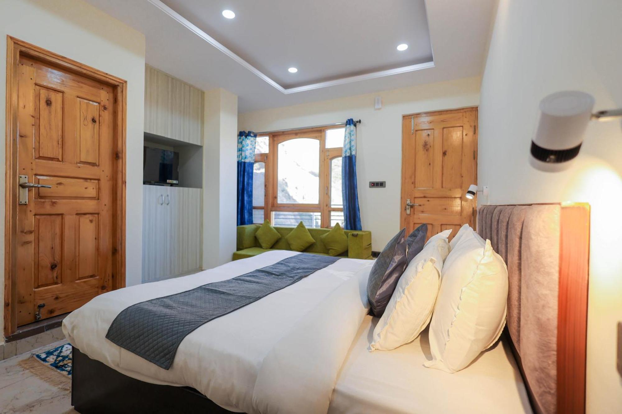 Hotel Mystic Hills Retreat