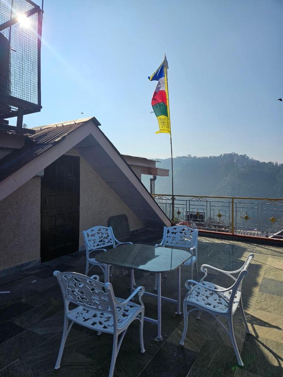 Tranquil Lippa Retreat Shimla