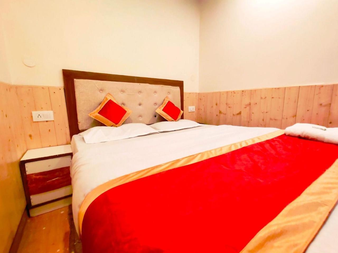 Shorya Regency Near Mall Road 2* Shimla