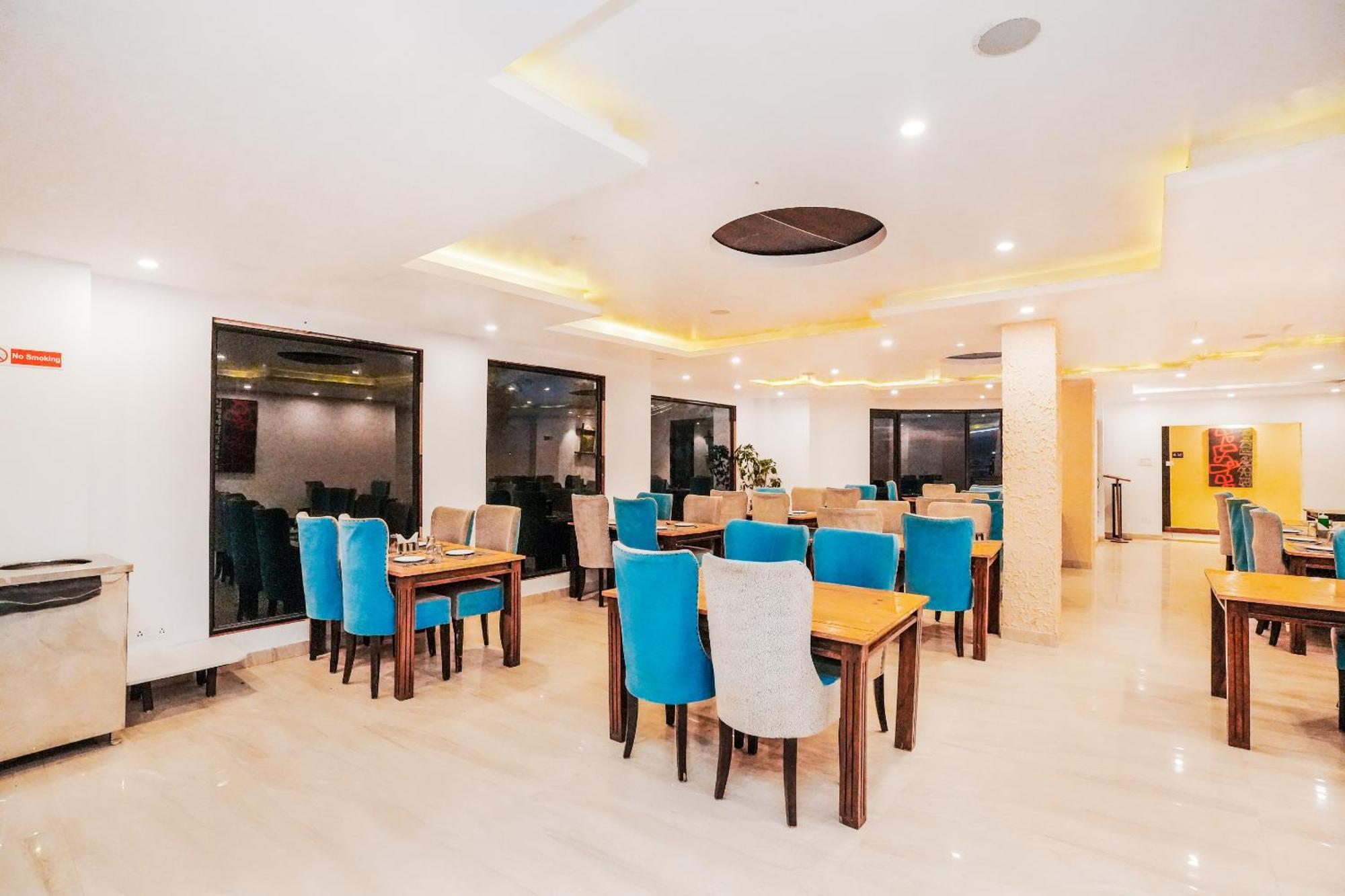 Nature Valley View Mashobra !! Luxury Choice !! Gaming Zone !! Open Terrace !! Big Parking Hotel
