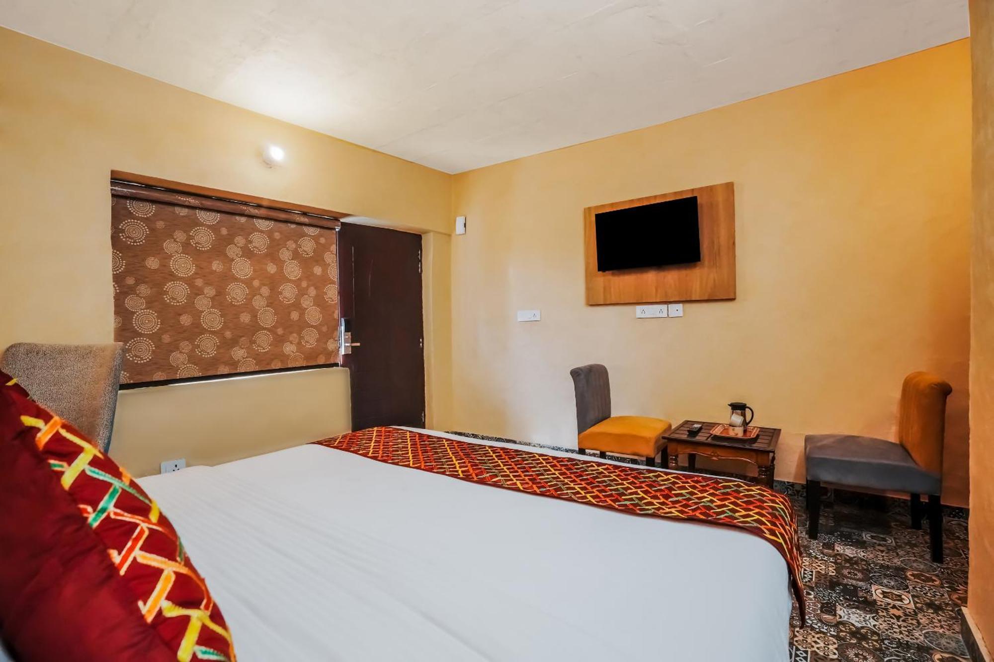Nature Valley View Mashobra !! Luxury Choice !! Gaming Zone !! Open Terrace !! Big Parking 4*