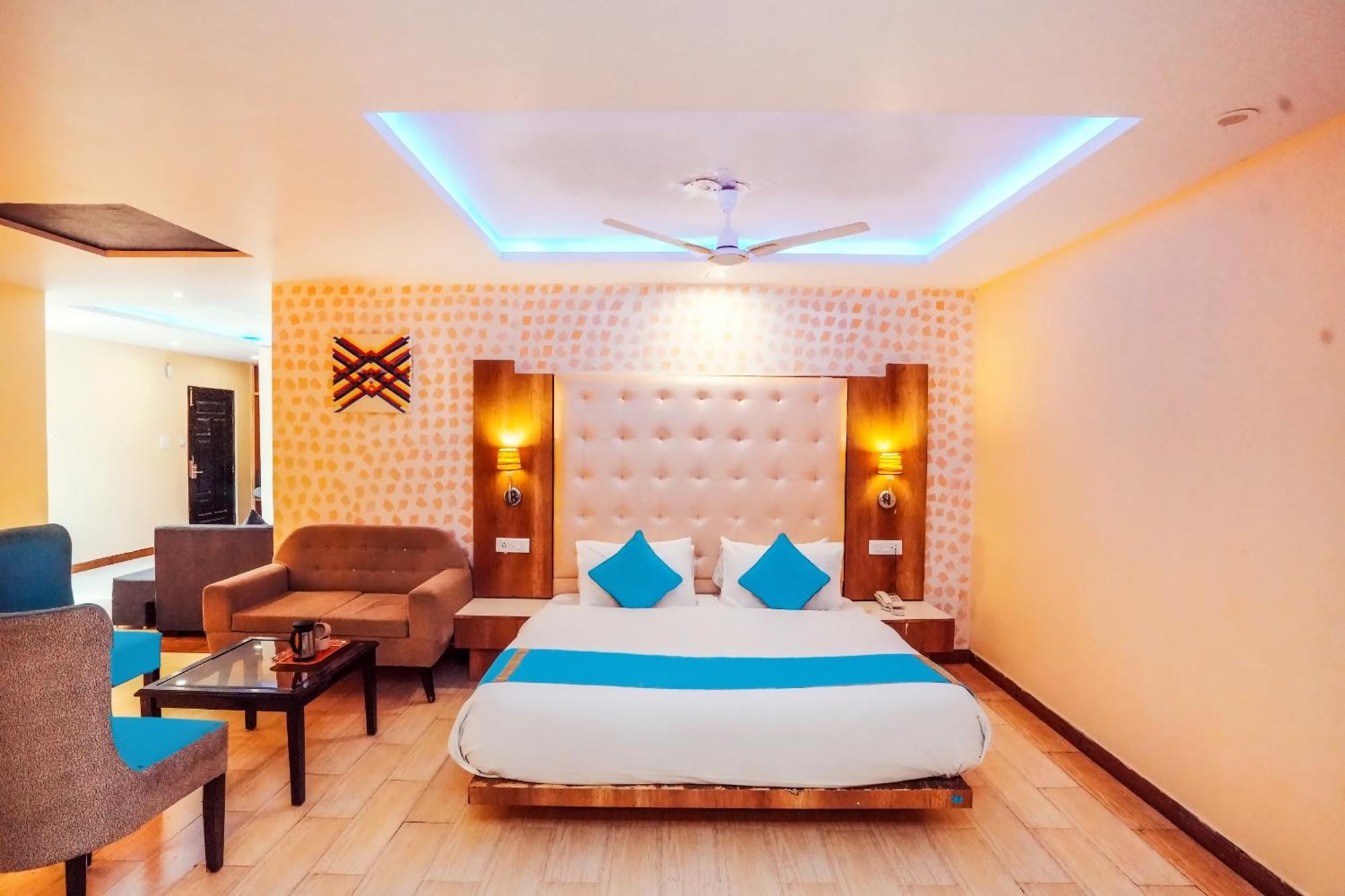 Nature Valley View Mashobra !! Luxury Choice !! Gaming Zone !! Open Terrace !! Big Parking Hotel 4*