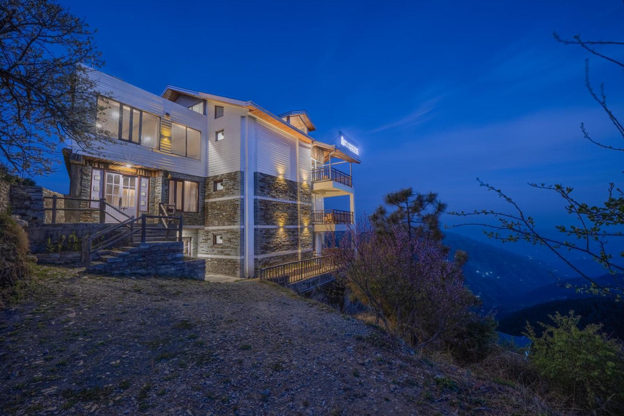 Hotel Wood Winds - A Valley View 3*
