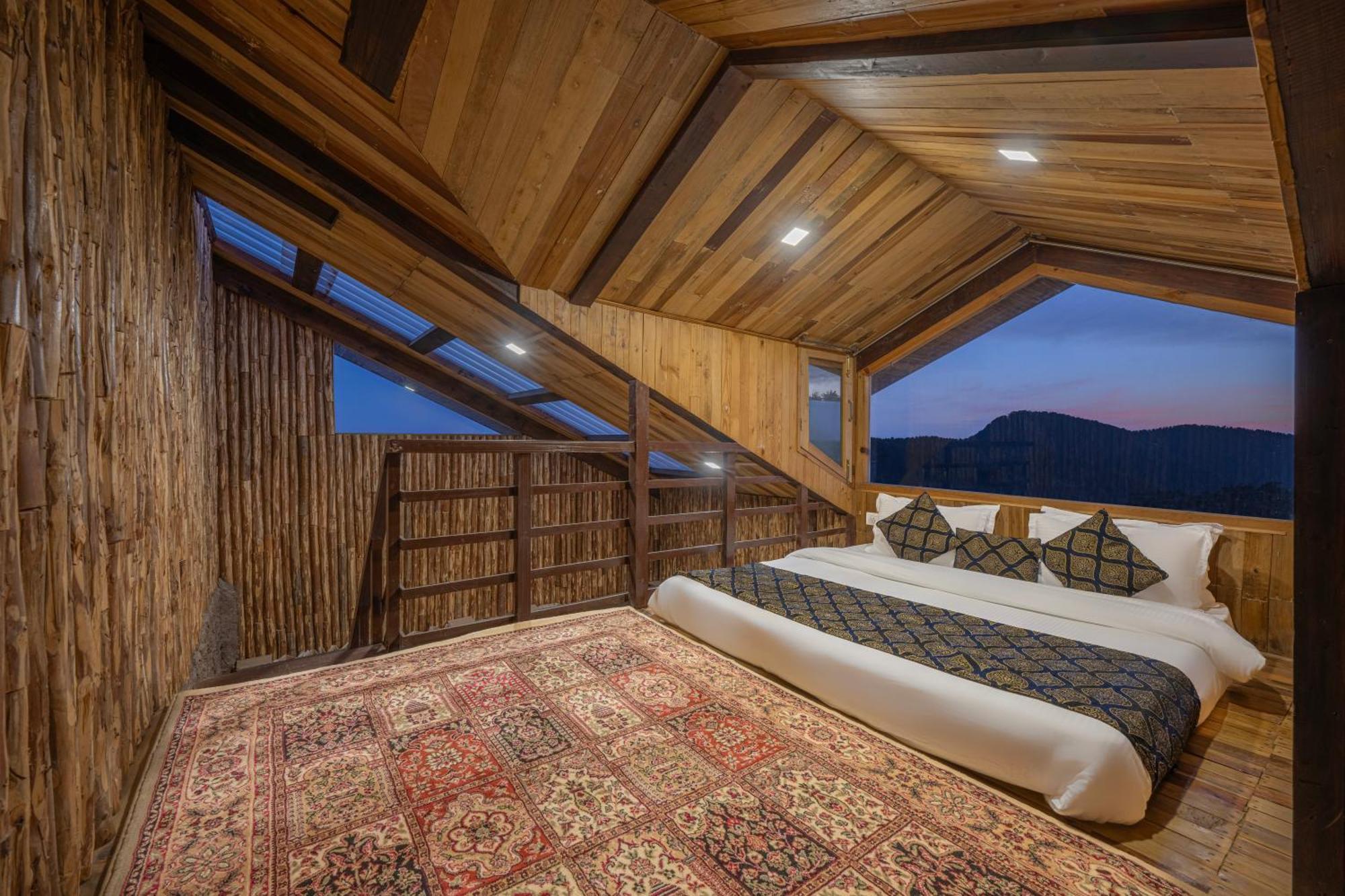 Wood Winds - A Valley View Hotel 3*