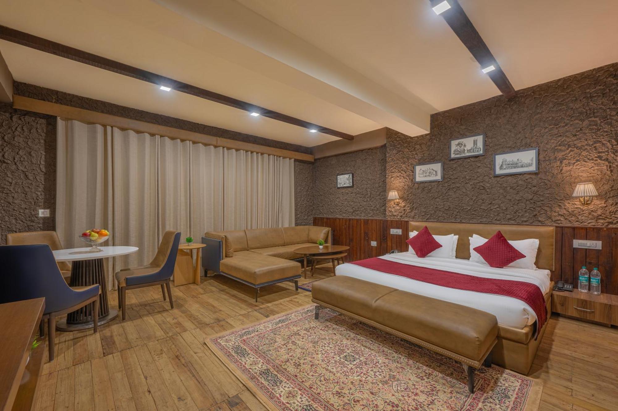 Wood Winds - A Valley View Shimla