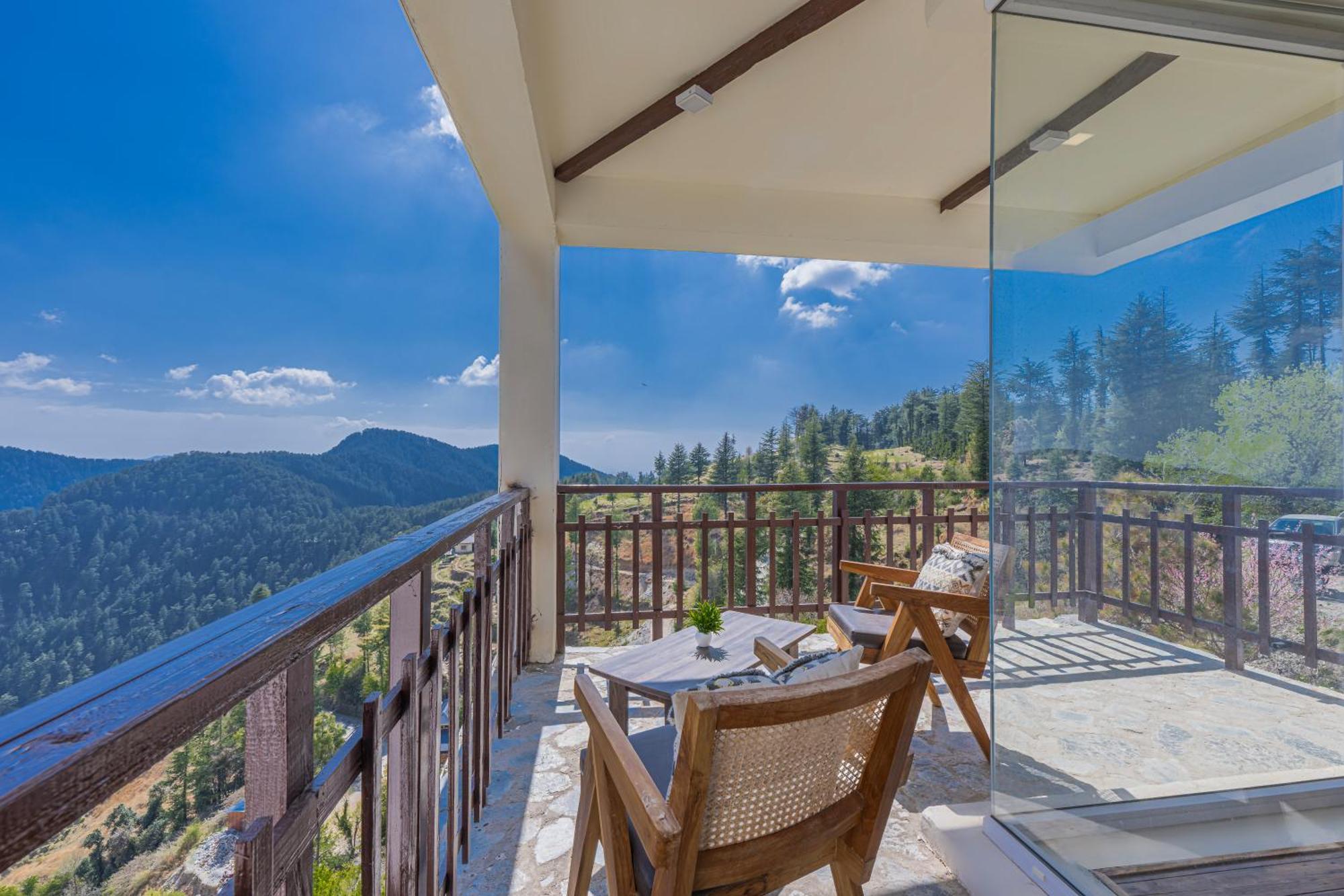 Wood Winds - A Valley View 3*