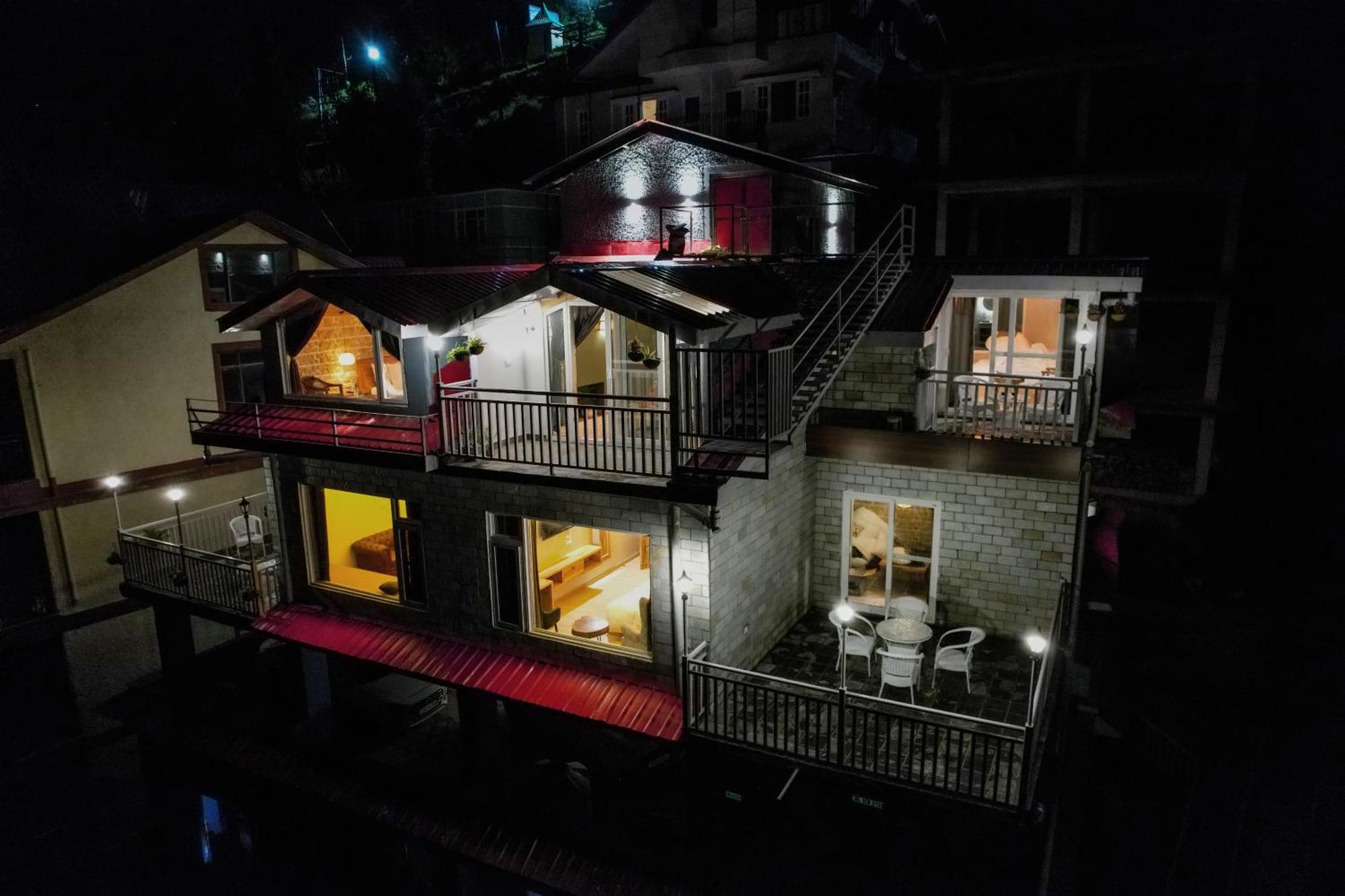 Bed & Breakfast Saanjh - The Musical Sunset *