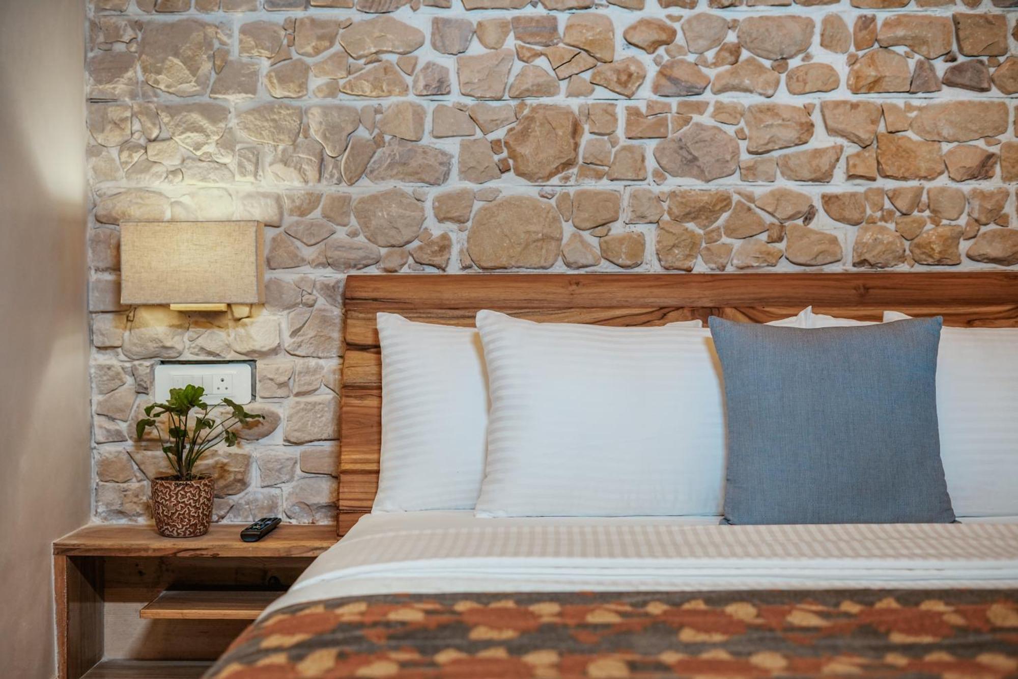 Bed & Breakfast Saanjh - The Musical Sunset *
