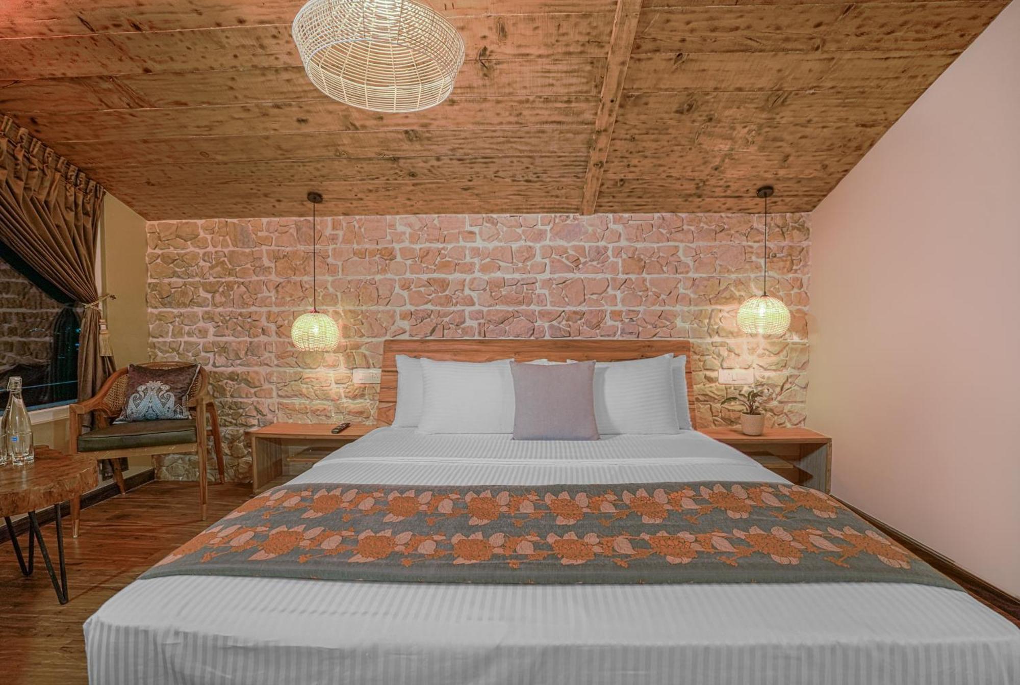 Saanjh - The Musical Sunset Bed & Breakfast *