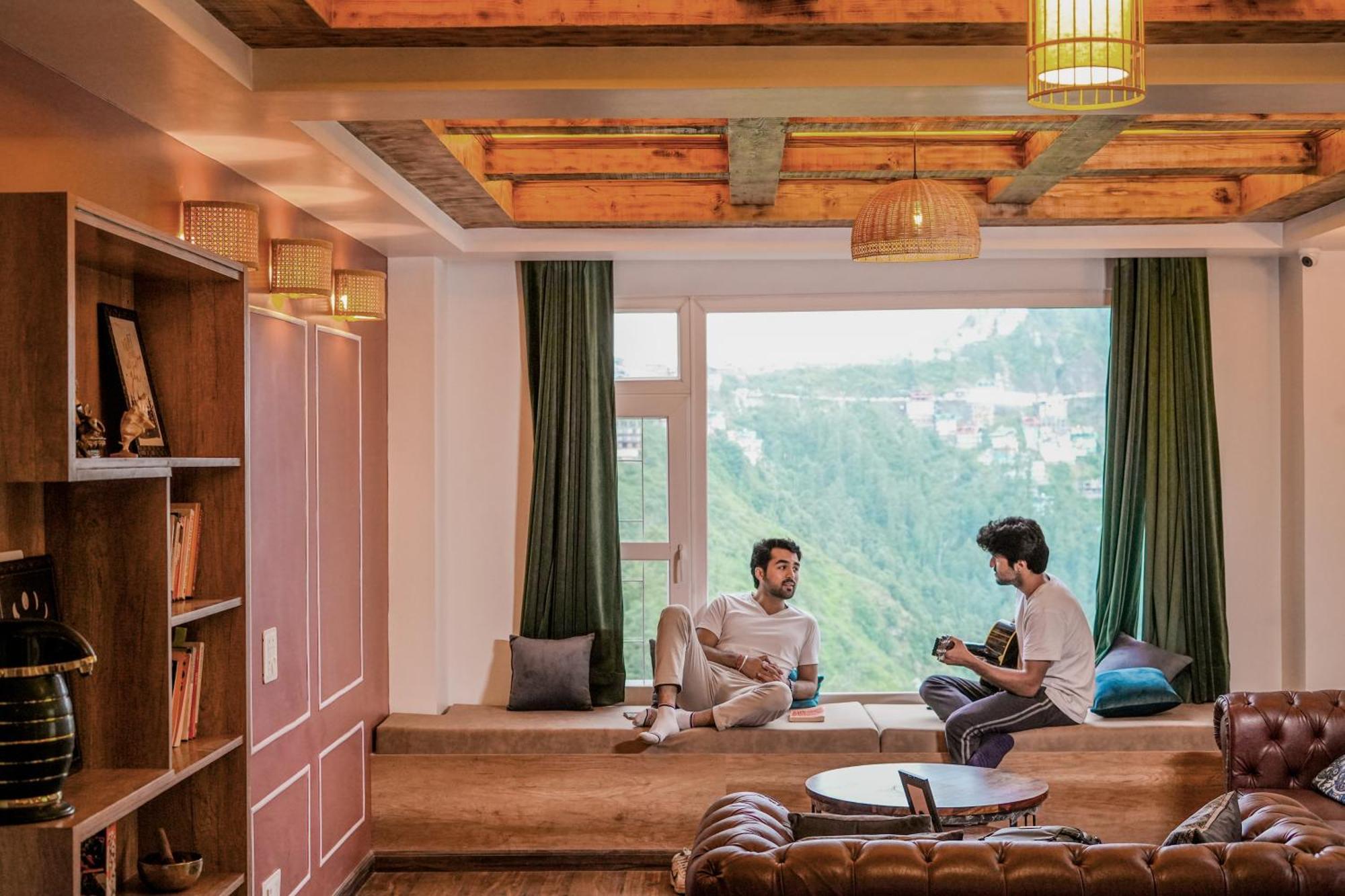 Bed & Breakfast Saanjh - The Musical Sunset