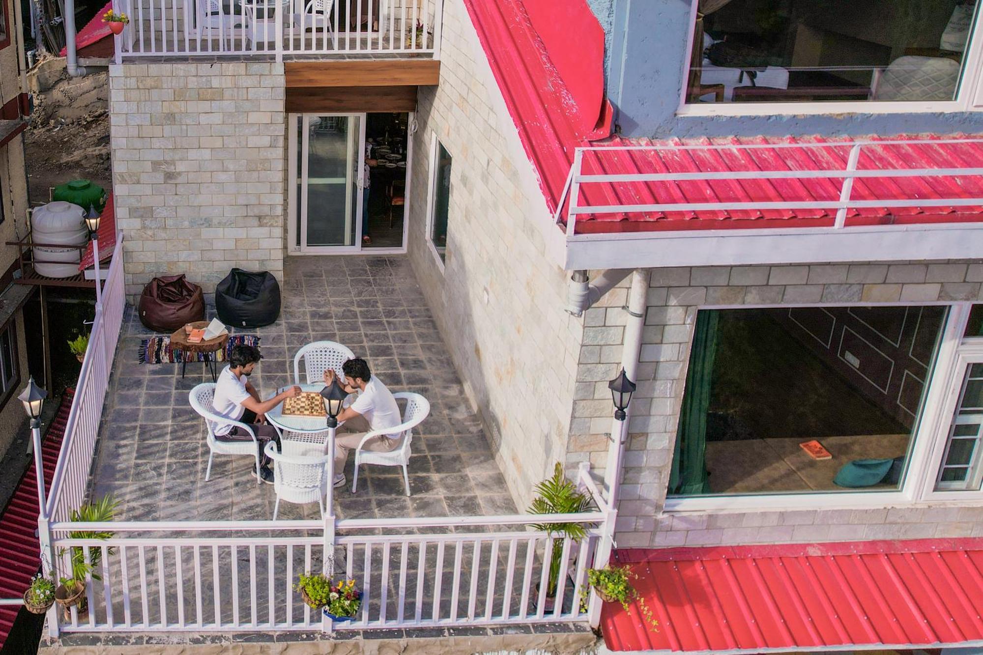 Bed & Breakfast Saanjh - The Musical Sunset