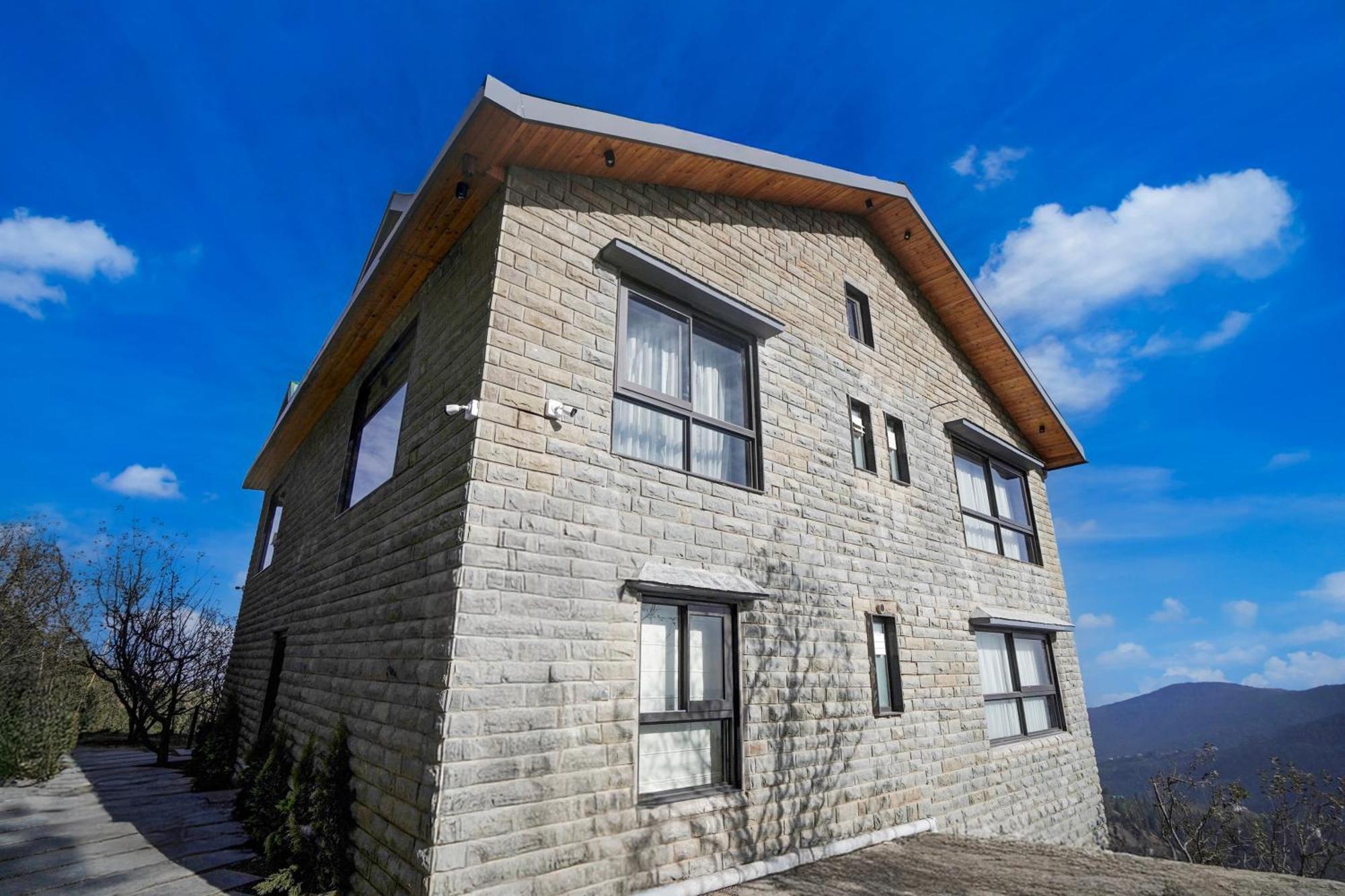 Sunday Premium 5 Bhk Mihika, * Shimla