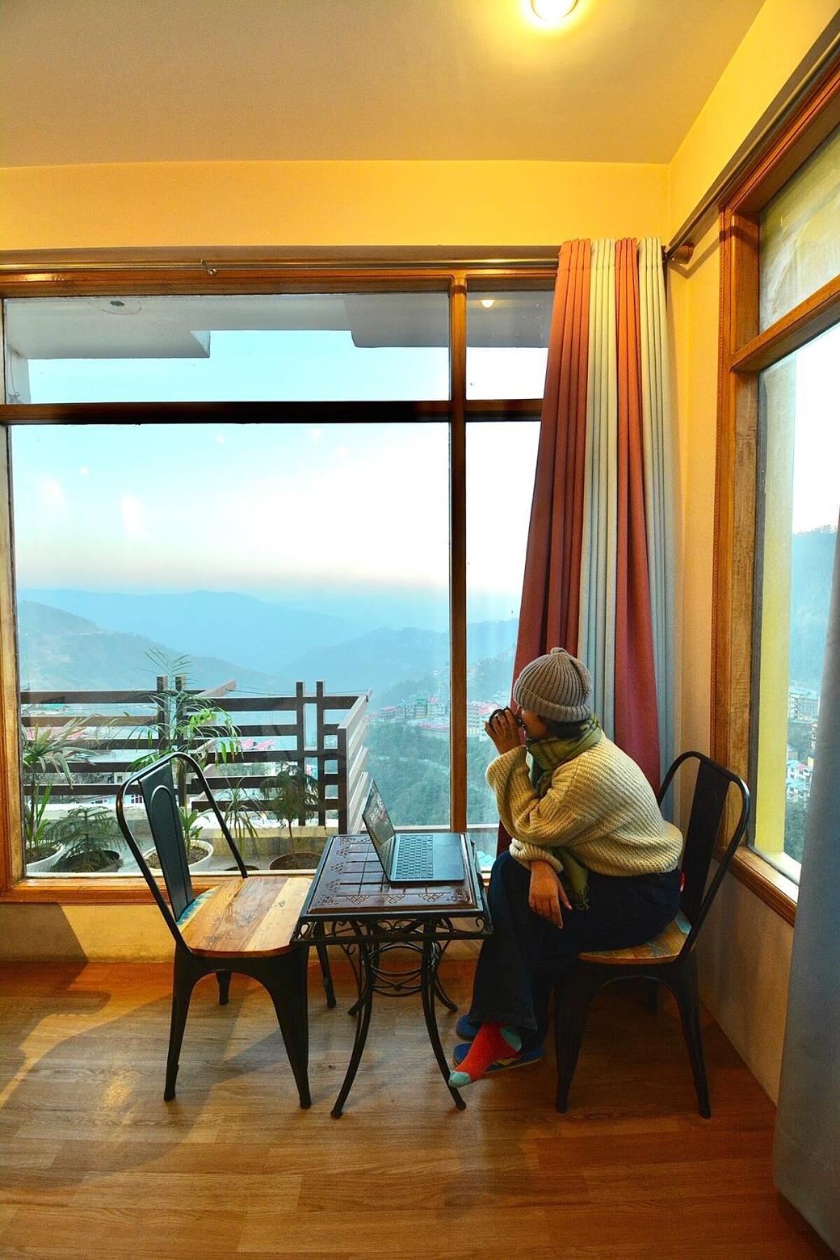 Valley View 1 Bhk Boutique By Hillspeak Homes *