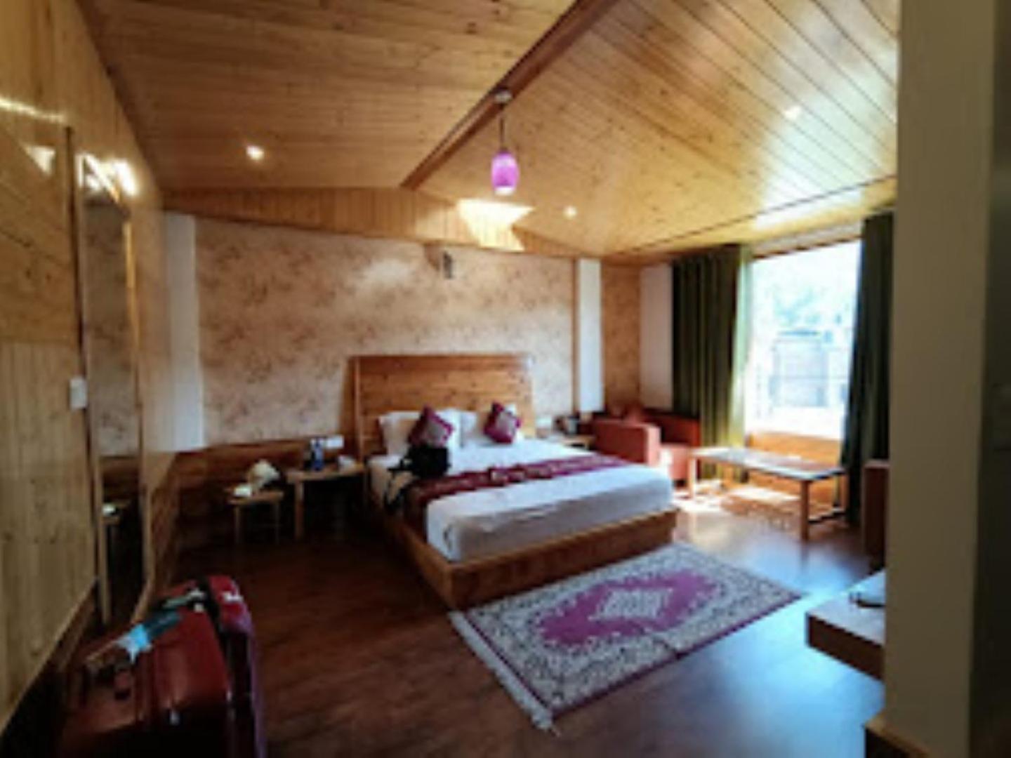 Hotel Greens Shimla