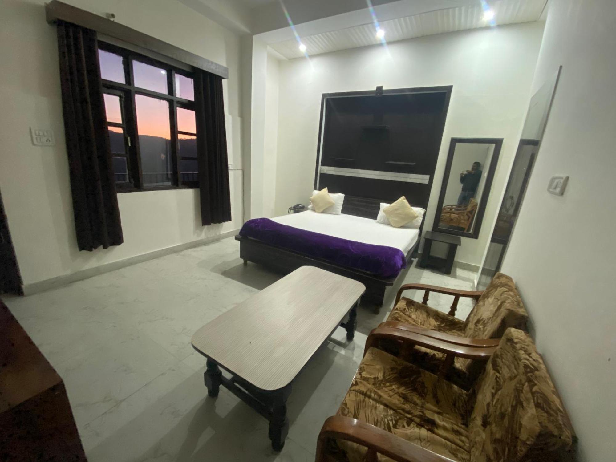 Bed & Breakfast Shyar Residency *