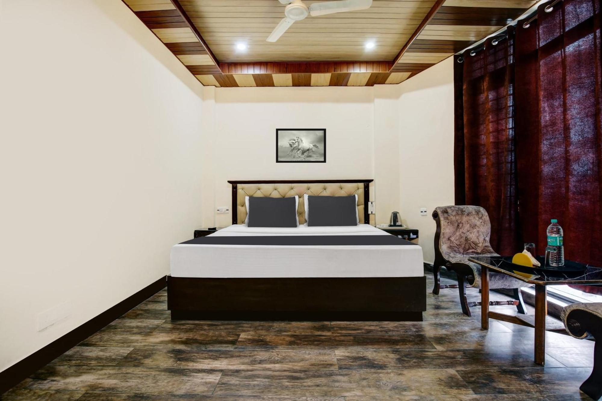 O Radhey Shyam Hotel