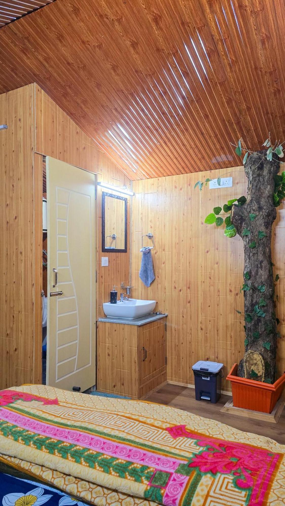 Homestay The Escape *