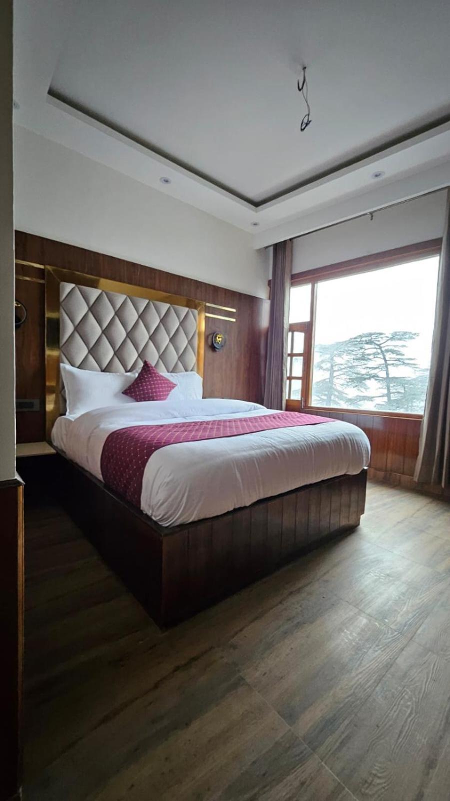 The Vista - Royale Near Mall Road Free Pickup From Railway Station Hotel Shimla